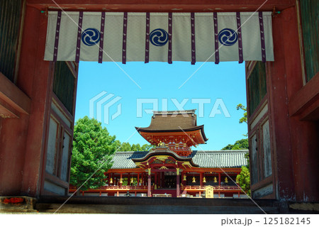 石清水八幡宮の楼門 125182145