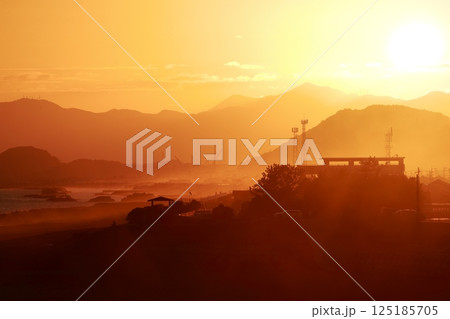 夕日 夕日 125185705