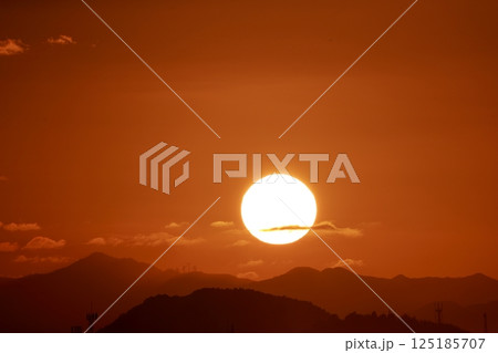 夕日 夕日 125185707