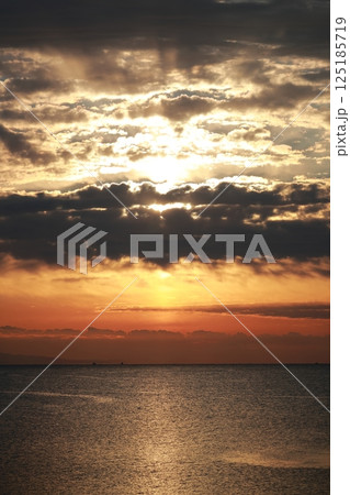 夕日 125185719