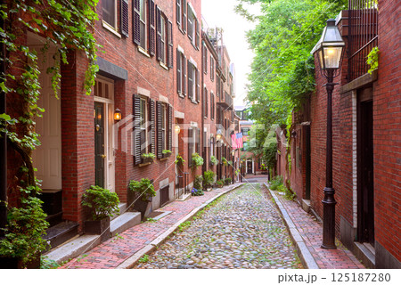 Acorn street Beacon Hill cobblestone Boston Acorn street Beacon Hill cobblestone Boston 125187280