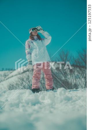 snowboarding 125197533