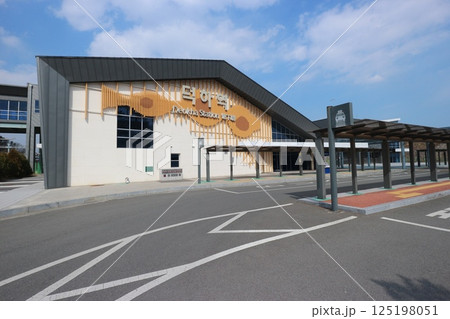 韓国の徳下駅 韓国の徳下駅 125198051