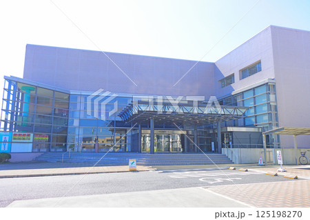 愛知県愛西市、愛西市文化会館の風景 愛知県愛西市、愛西市文化会館の風景 125198270
