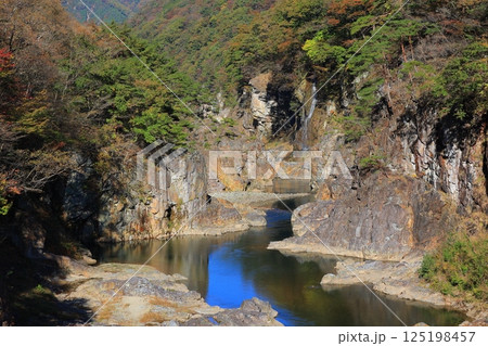 奇岩のある風景 奇岩のある風景 125198457