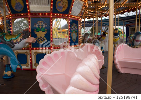 回転木馬の椅子 125198741