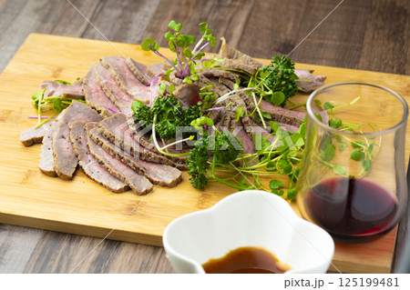 ローストビーフ ローストビーフ 125199481