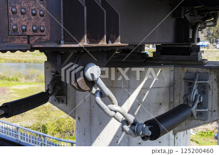 鉄骨　ボルト　チェーン 125200460