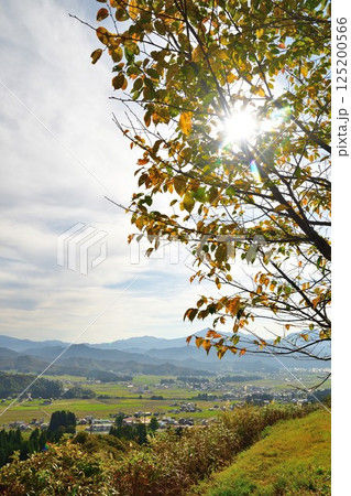 上原高原展望所からの眺望（新潟県） 125200566