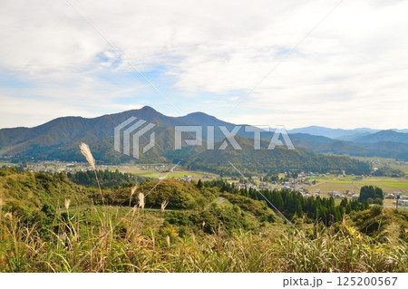 上原高原展望所からの眺望（新潟県） 125200567