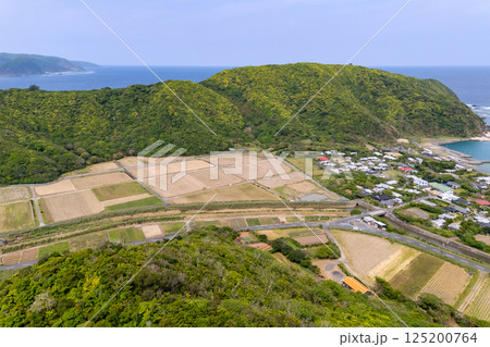 奄美大島　屋仁集落　空撮 125200764