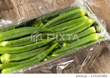 野菜のテリーヌを作る工程　レシピ　野菜のゼリー寄せ 125201966