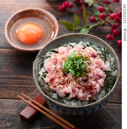 ネギトロ丼 ( まぐろのたたき丼 ) ネギトロ丼 ( まぐろのたたき丼 ) 125202240