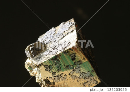 共生鉱物(黄鉄鉱/方鉛鉱) 共生鉱物(黄鉄鉱/方鉛鉱) 125203926