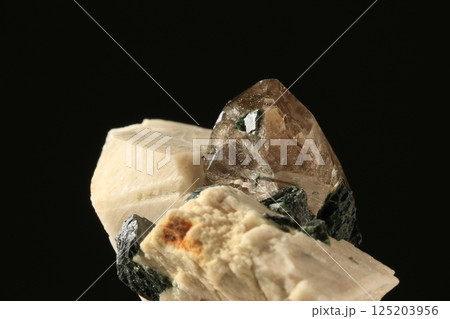 煙水晶/微斜長石/エピディディマイト 煙水晶/微斜長石/エピディディマイト 125203956