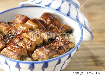 鰻丼 125204429