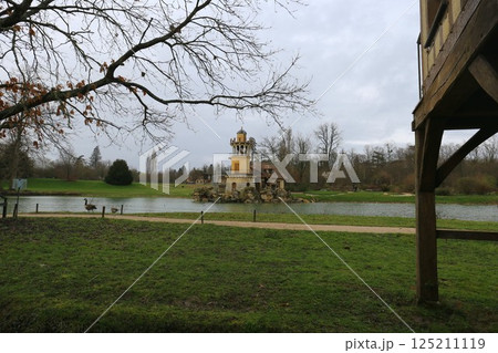 世界遺産ヴェルサイユ宮殿にある王妃の離宮 世界遺産ヴェルサイユ宮殿にある王妃の離宮 125211119