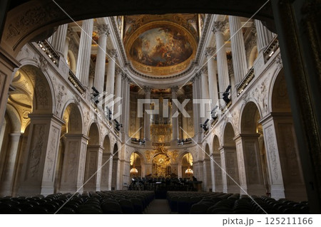世界遺産ヴェルサイユ宮殿にある王室礼拝堂 125211166
