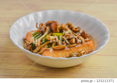 厚揚げのナメコ餡かけ 厚揚げのナメコ餡かけ 125211371