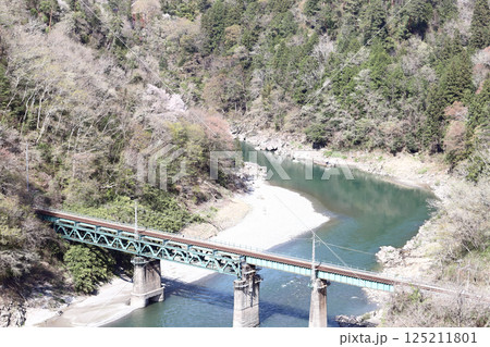 そらさんぽ天龍峡からの風景(長野県 飯田市 天龍峡大橋) そらさんぽ天龍峡からの風景(長野県 飯田市 天龍峡大橋) 125211801