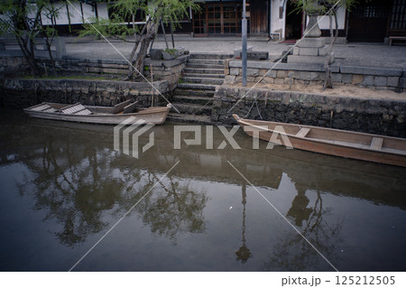 岡山県、倉敷市、倉敷川、観光スポット、倉敷美観地区、景観、倉敷デニムストリート、国内初のジーンズ生産 125212505