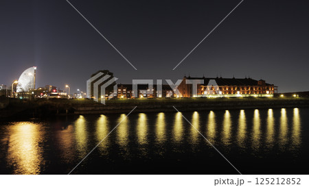 大さん橋から見たみなとみらいの夜景 大さん橋から見たみなとみらいの夜景 125212852