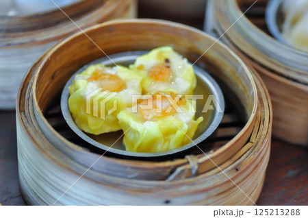 steamed shrimp ball , Chinese steamed dumpling or dim sum or Chinese dumpling steamed shrimp ball , Chinese steamed dumpling or dim sum or Chinese dumpling 125213288
