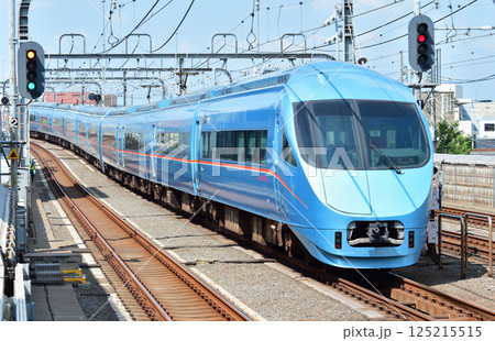 鉄道　私鉄：小田急電鉄　MSE 60000形　梅ヶ丘駅 125215515