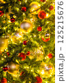 クリスマス　ツリー　イルミ　イルミネーション 125215676