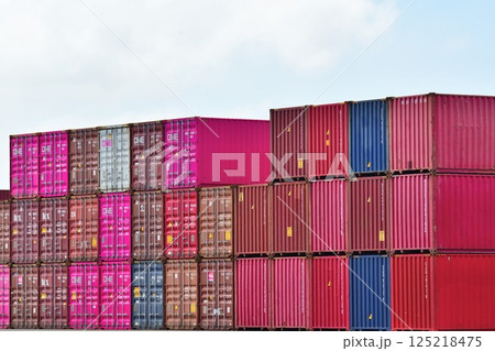 新潟東港 コンテナ(新潟県) 新潟東港 コンテナ(新潟県) 125218475