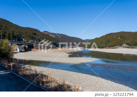 和歌山 熊野川と大塔川の合流地点 和歌山 熊野川と大塔川の合流地点 125221794