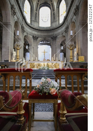 パリで二番目に大きいサン=シュルピス教会の祭壇 パリで二番目に大きいサン=シュルピス教会の祭壇 125222147