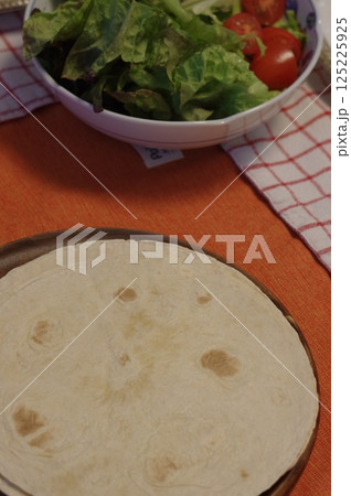 メキシコの国民食トルティーヤ メキシコの国民食トルティーヤ 125225925