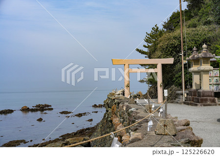 二見興玉神社　夫婦岩 125226620