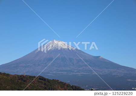 太平洋側からの雄大な富士山絶景 太平洋側からの雄大な富士山絶景 125229220