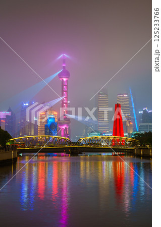 上海 シャンハイ 外灘 125233766