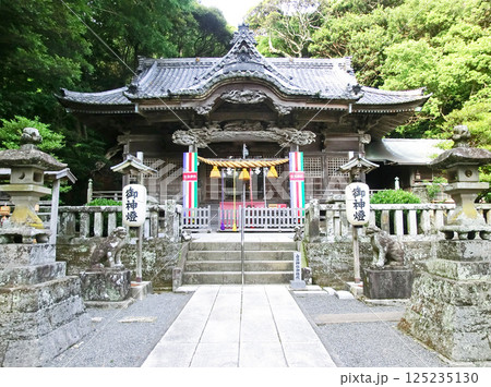 伊豆下田の白濱神社の拝殿（静岡県下田市） 125235130