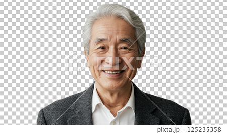 スーツを着た笑顔のシニア男性 125235358