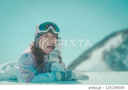 snowboarding 125236565