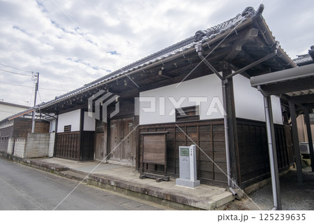 伝統的建造物群保存地区 茨城県桜川市真壁地区の登録有形文化財(建造物) 【山中家住宅 長屋門】 伝統的建造物群保存地区 茨城県桜川市真壁地区の登録有形文化財(建造物) 【山中家住宅 長屋門】 125239635