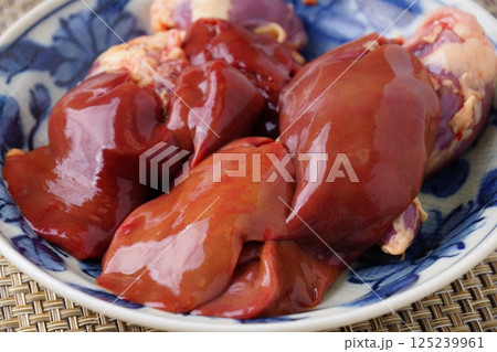 鶏の生レバー 125239961