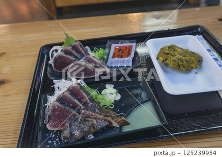 鰹のタタキ 鰹のタタキ 125239984