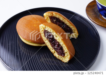 どら焼き どら焼き 125240471