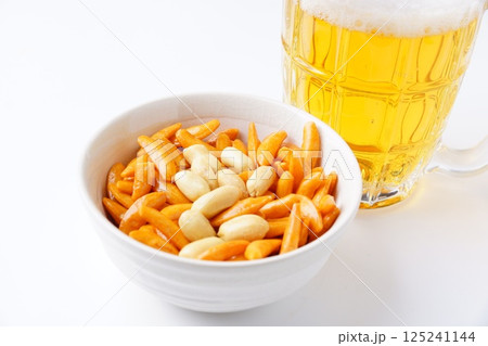 柿ピーとビール 柿ピーとビール 125241144