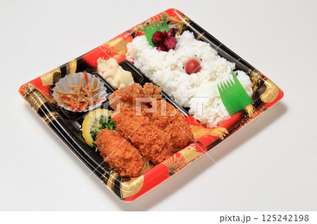 カキフライ弁当 カキフライ弁当 125242198
