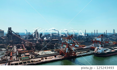 工業地帯の風景　空撮 125243493