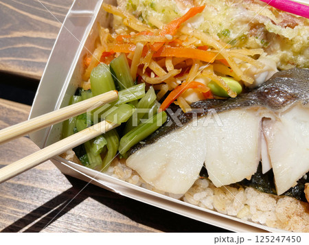 海苔弁当の野沢菜 海苔弁当の野沢菜 125247450