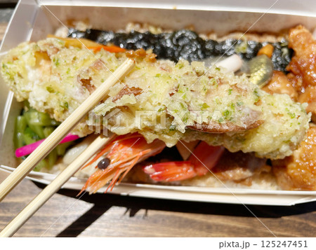海苔弁当の磯辺揚げ 海苔弁当の磯辺揚げ 125247451