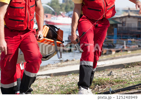 Paramedics in a rescue operation after drowning Paramedics in a rescue operation after drowning 125248949