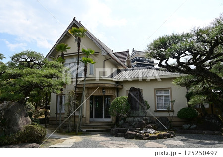 福寿会館の洋館（福山公園） 125250497
